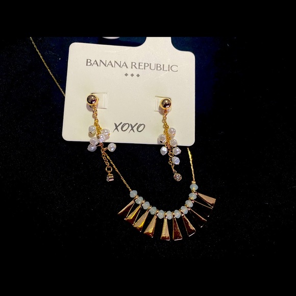 Banana Republic Necklace Set with Earrings - Picture 5 of 7
